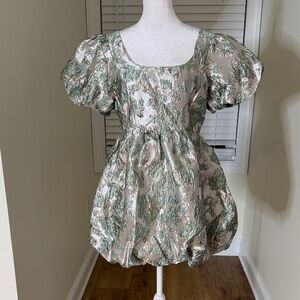 Elegant Green and Silver Puff Sleeve Dress